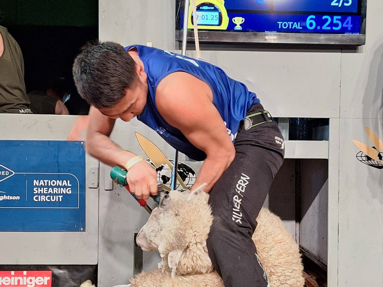 Хонь хяргах ДАШТ-д монголчууд анх удаа оролцлоо 